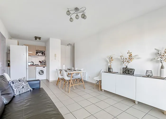 Les 3 Ondes - Avec Terrasse アパート